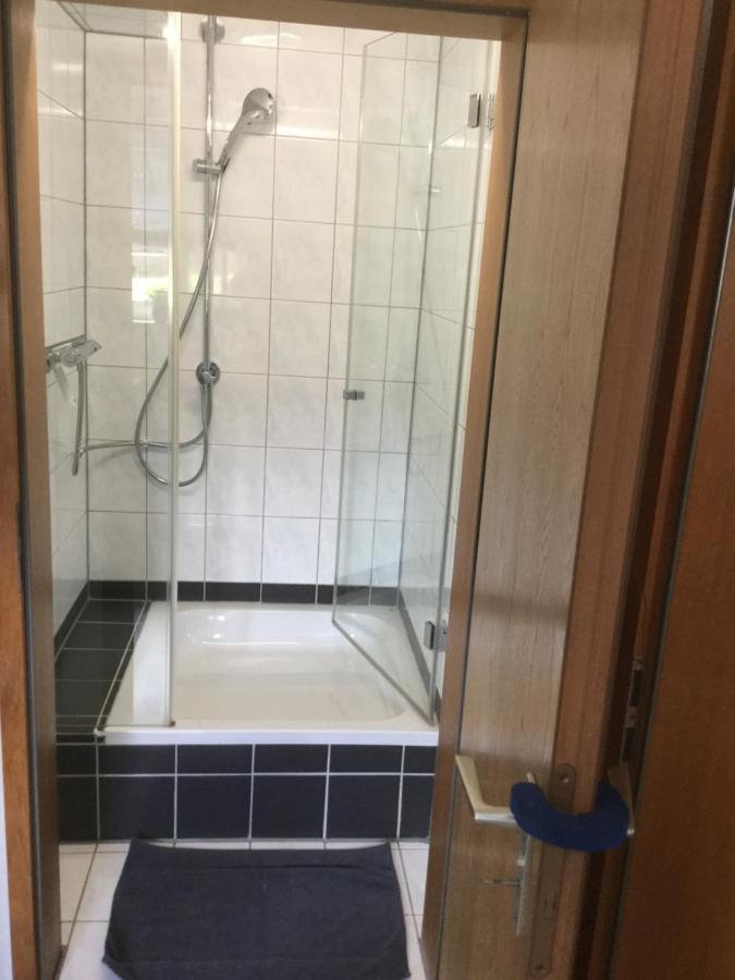 Ferienwohnung Schwarz Sersheim Экстерьер фото